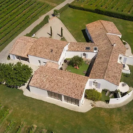 D'hôtes Les Sarments Maison d'hôtes 3*